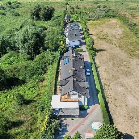 Osrodek Wypoczynkowy Swallow Apartment Grzybowo  Exterior photo